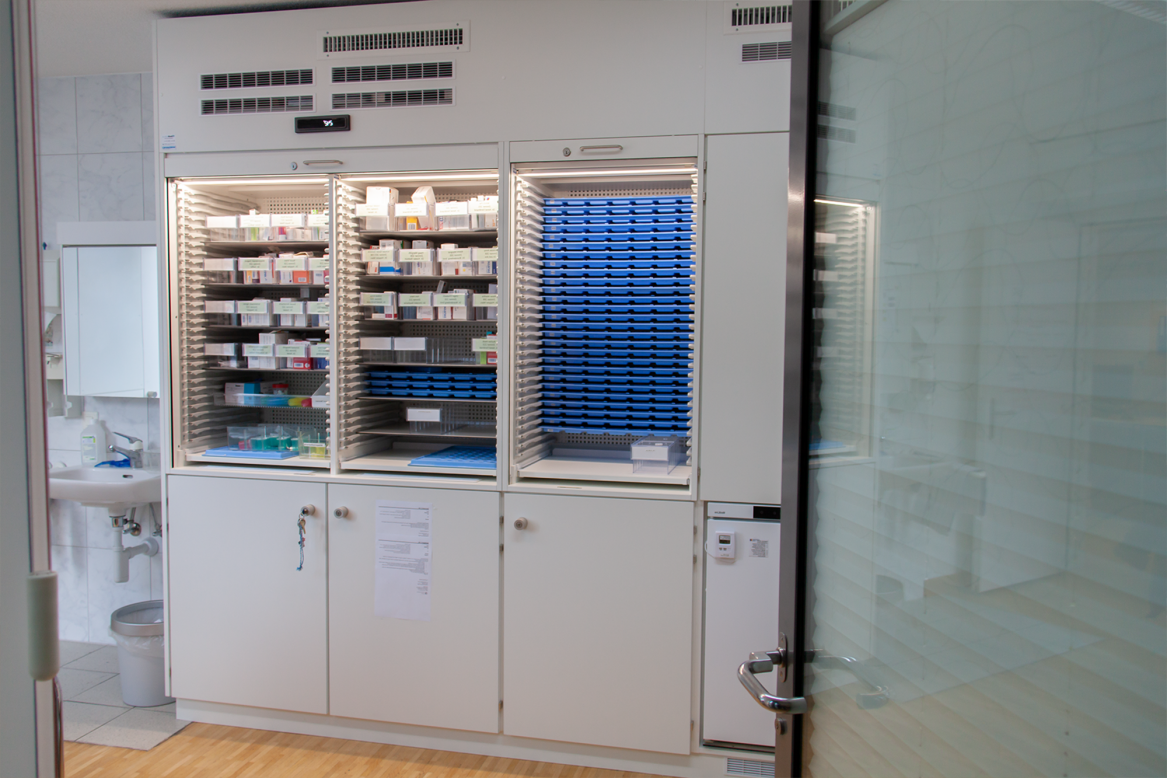 stationszimmer-klimaschrank-01-quer-wiegand-ag